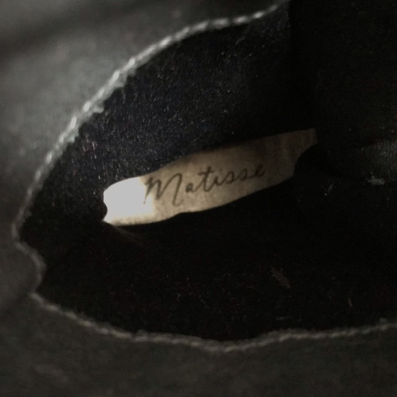 Like-New Leather Matisse Leather Boots - Picture 7 of 9